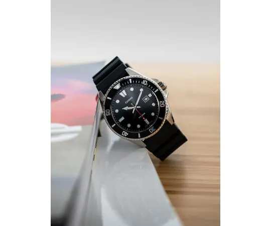 Casio men's mdv106 hotsell